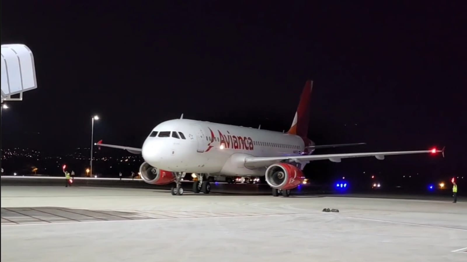 Noticias-Aeropuerto-Tegucigalpa-Honduras-Toncontín-Palmerola inicia operaciones nocturnas con vuelo de Avianca