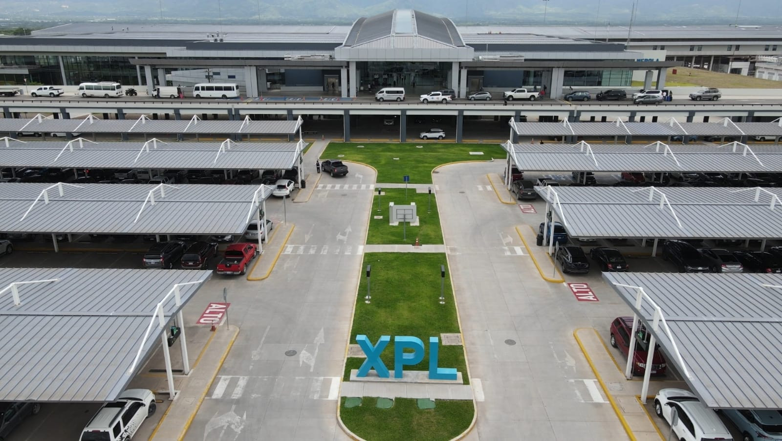 Noticias-Aeropuerto-Tegucigalpa-Honduras-Toncontín-Palmerola invierte $1.4 millones en moderno sistema de energía solar para suplir 43% de su consumo eléctrico