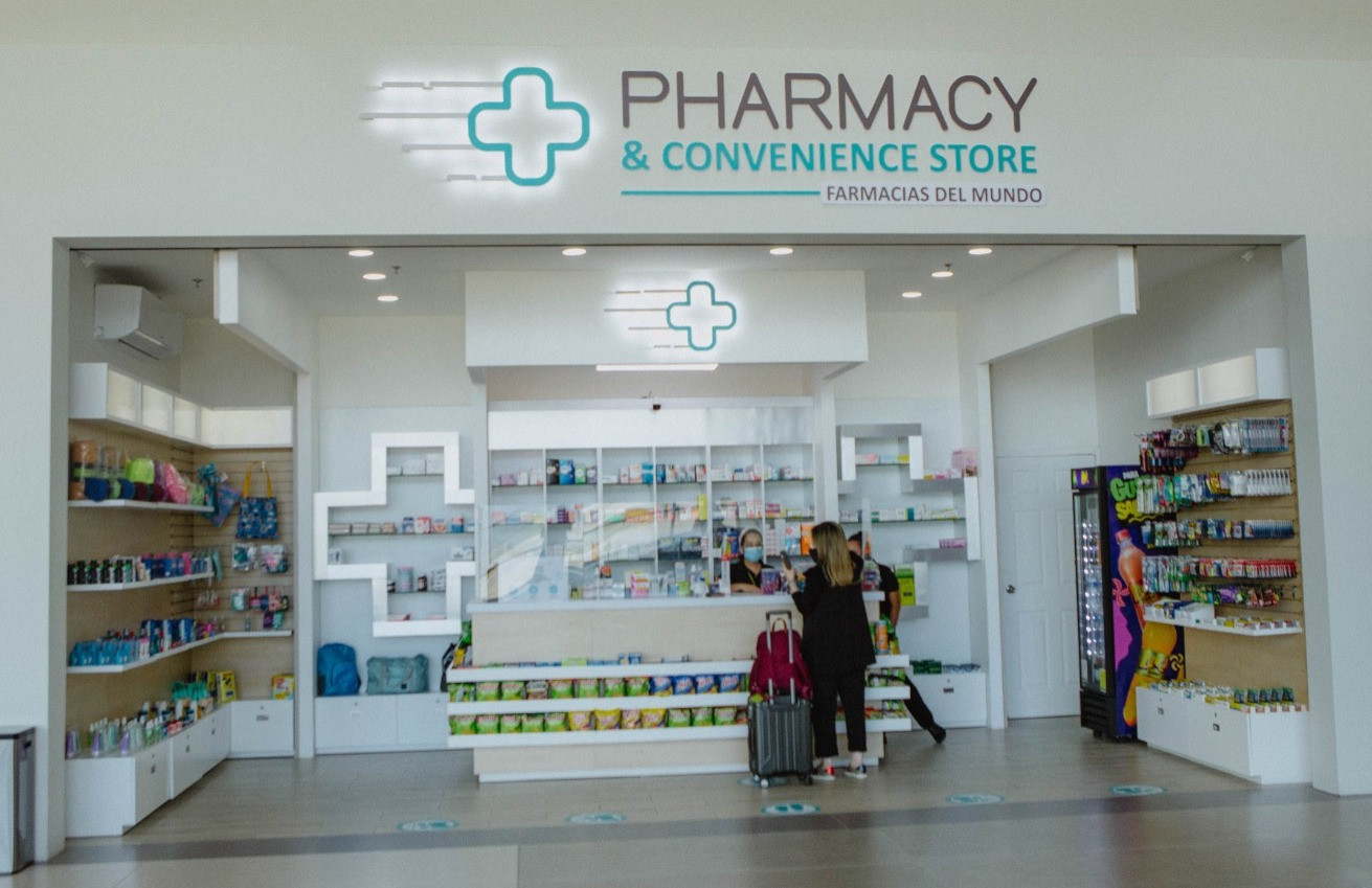 Servicios-Aeropuerto-Comayagua-Honduras-Palmerola-Pharmacy & Convenience Store tiene una amplía oferta de medicamentos