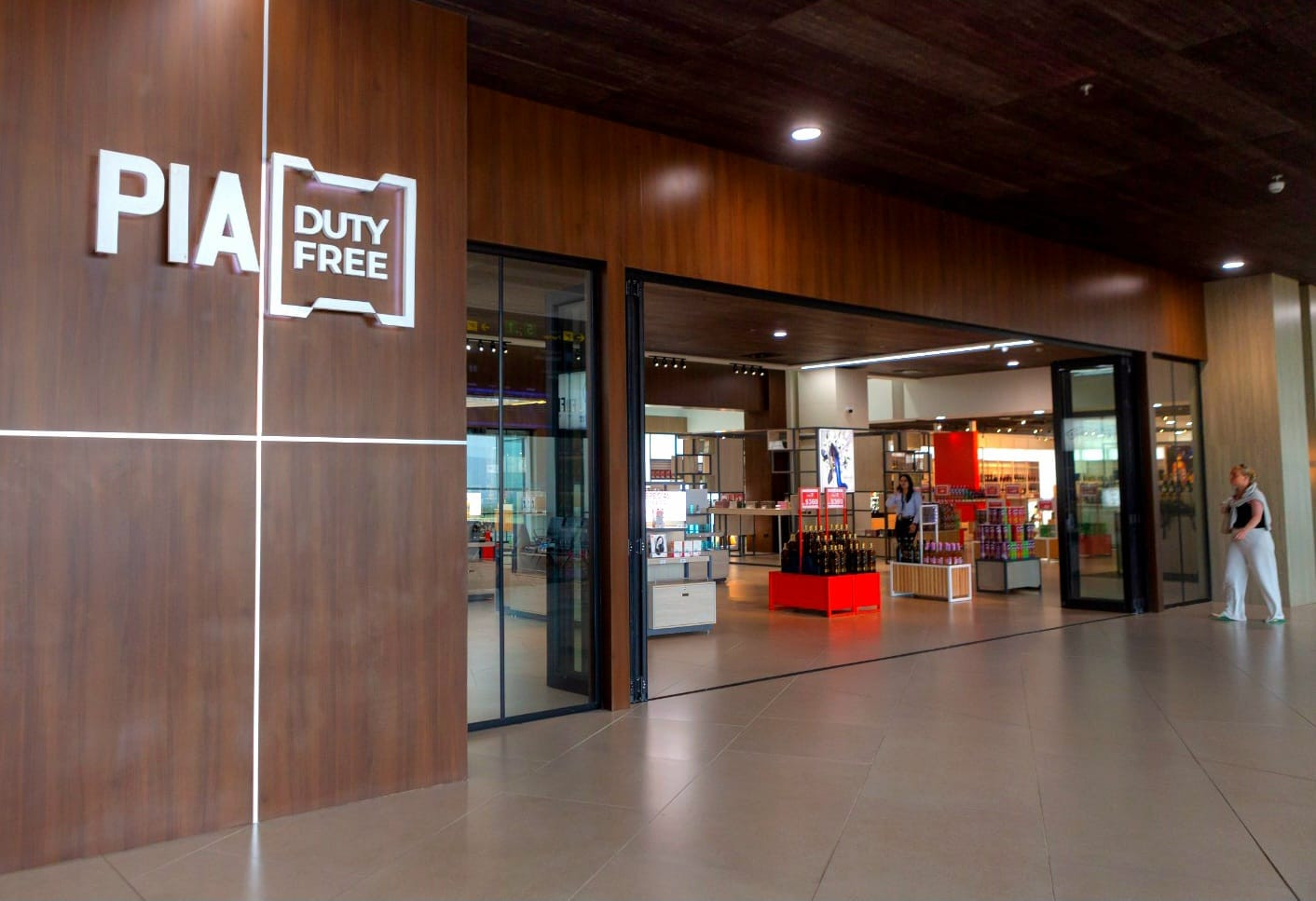 Servicios-Aeropuerto-Comayagua-Honduras-Palmerola-Las tiendas PIA DUTY FREE son la nueva sensación del Aeropuerto Internacional de Palmerola